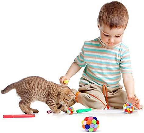 Мачка Играчка Топки со Бел, TUSATIY Шарени Мека Fuzzy Топки Изградена-во Бел за Мачки, Гуми за Играчки Интерактивни Мачка Играчки